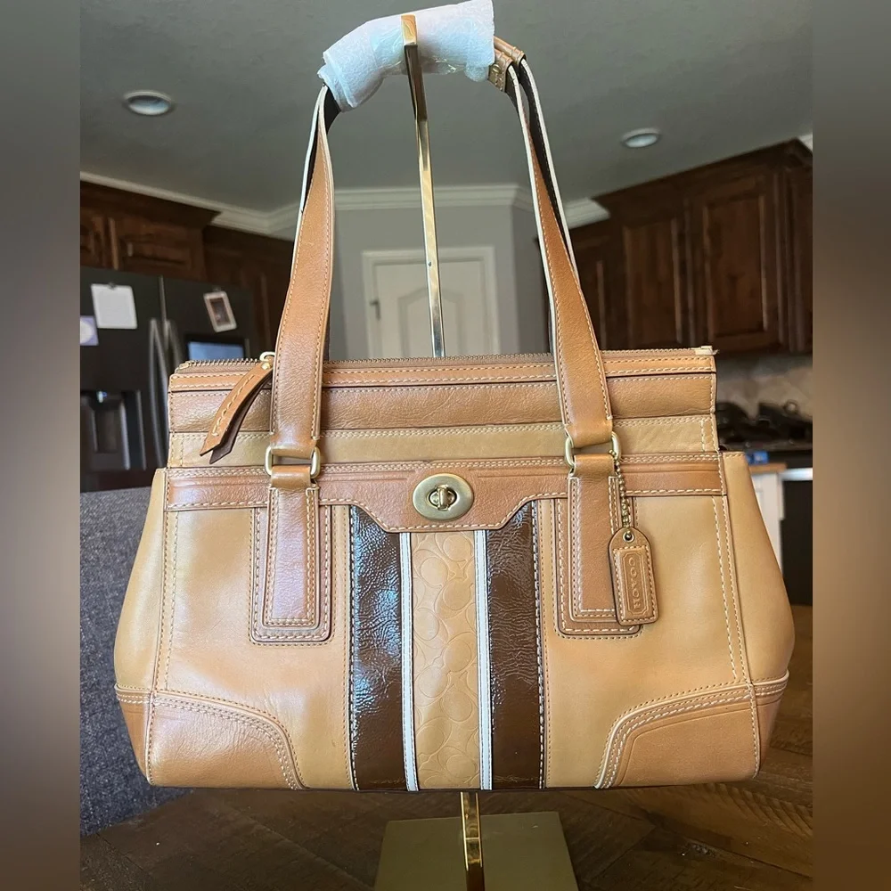 Coach Tan and Brown Leather Shoulder Bag with Turnlock Closure - Picture 1 of 13